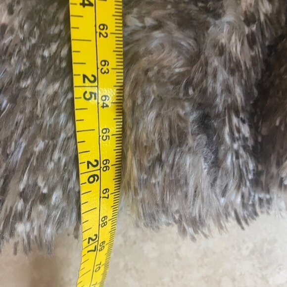 CAbi Aspen Faux Fur Vest Womens Size XS Brown Full Zip High Neck Sleeveless - Picture 10 of 14